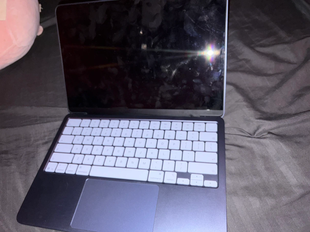 Macbook Neo Midnight blue 512Gb Barely used!