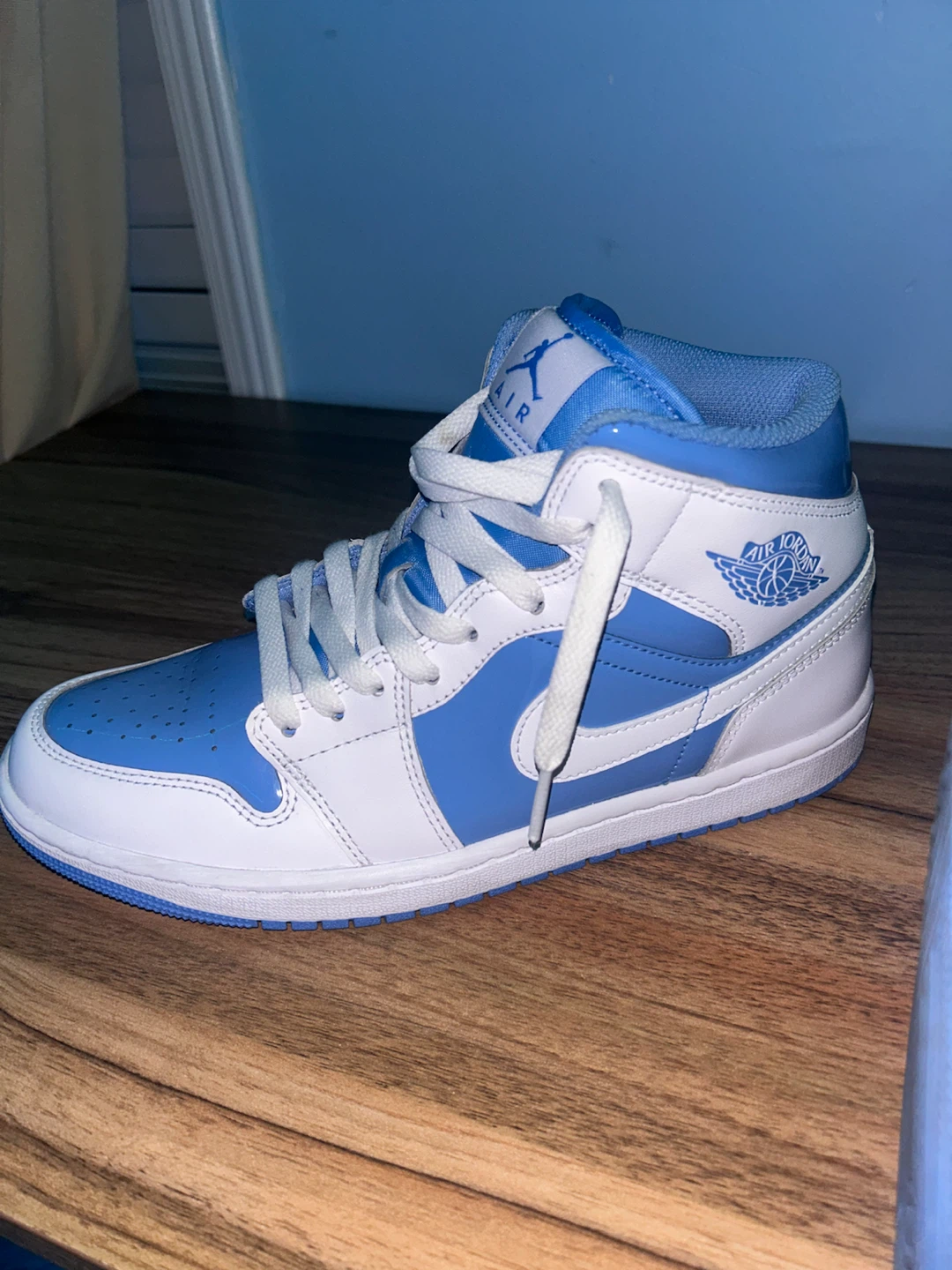 Air Jordan 1 Mid SE Shoes