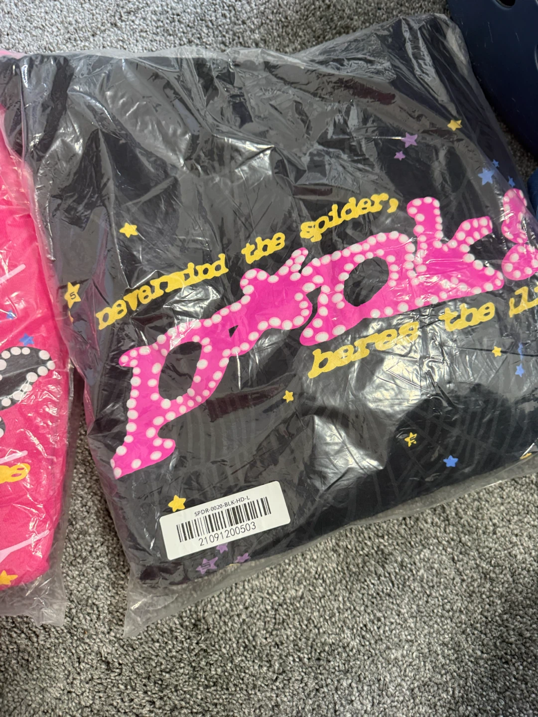 Sp5der p*ink in black and pink