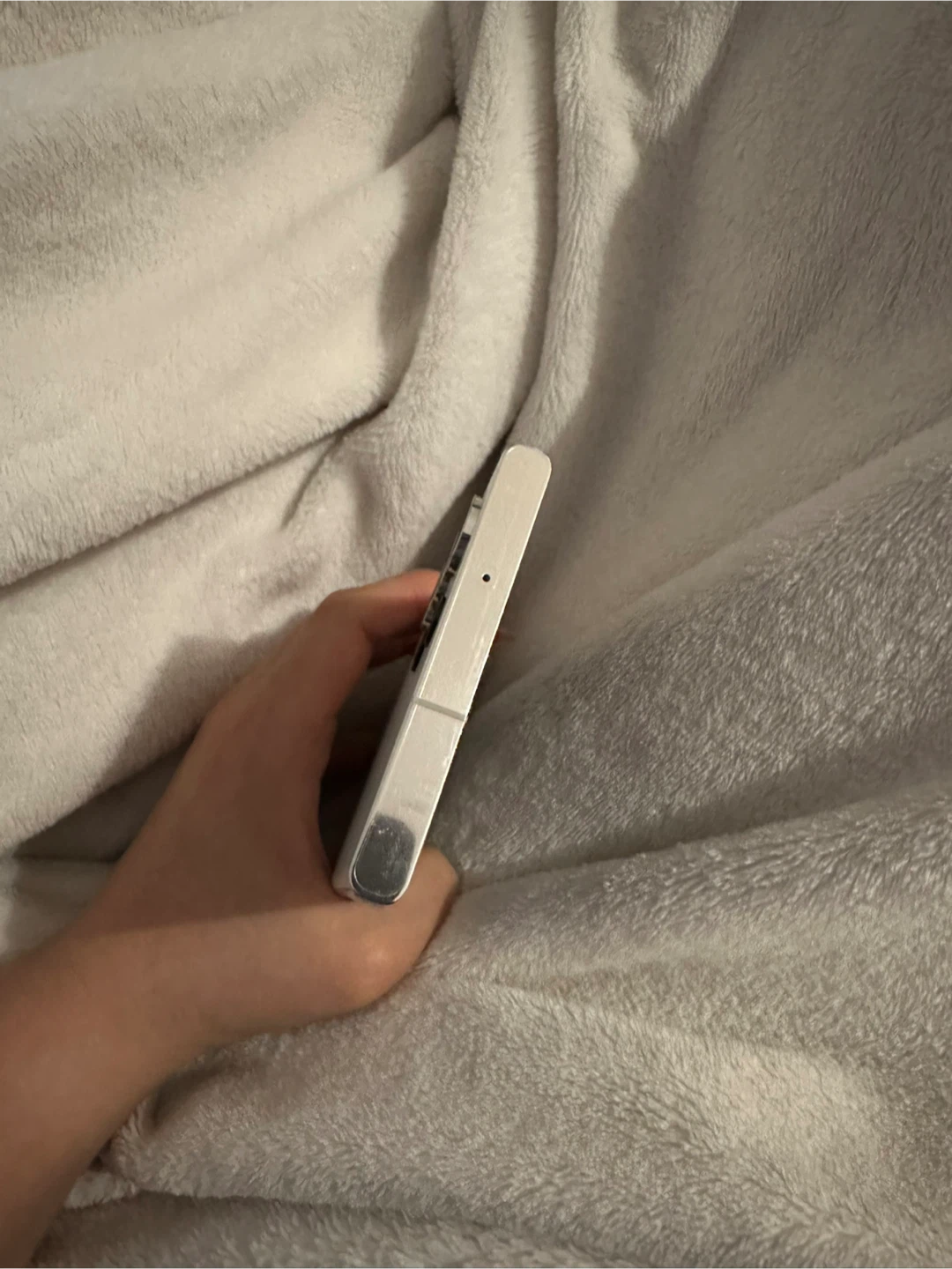 White Samsung Galaxy S23 Ultra Smartphone - photo 4