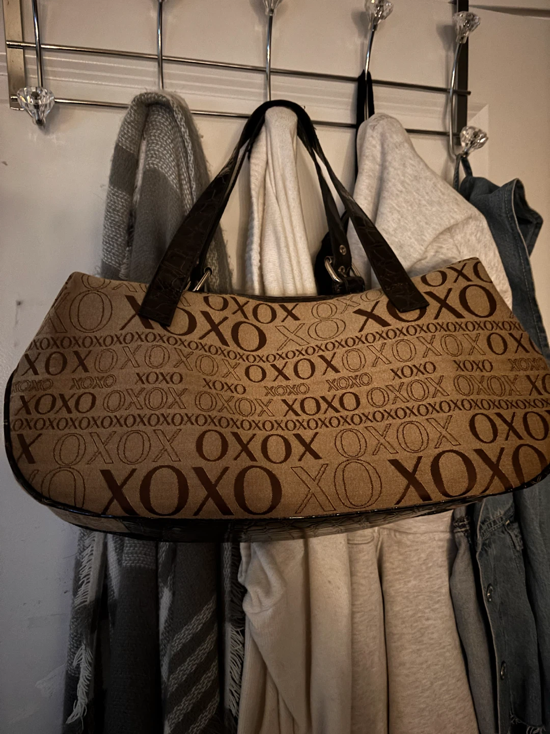 XOXO Hobo Bag - photo 2