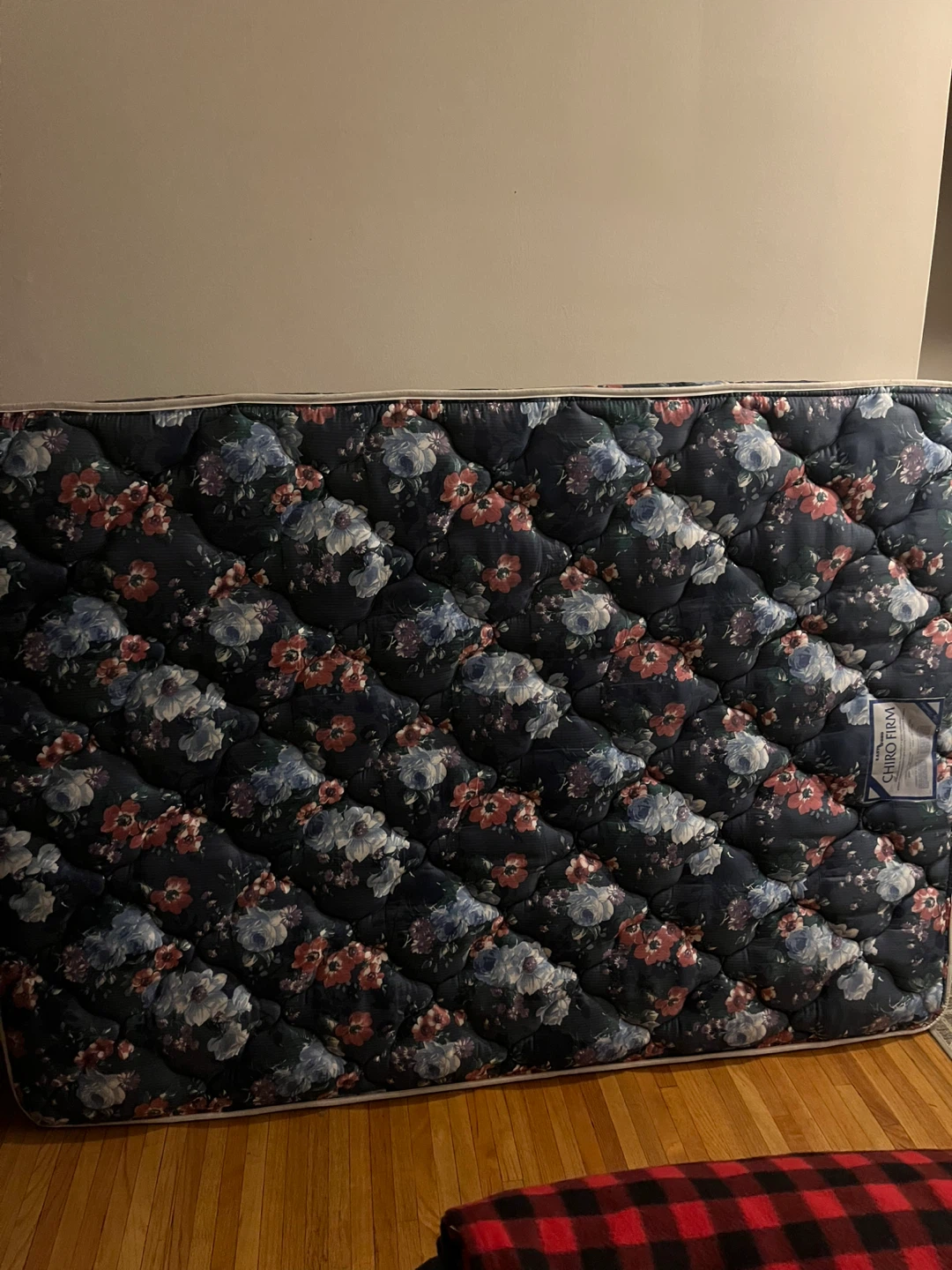 Queen sized - Floral Mattress - photo 2