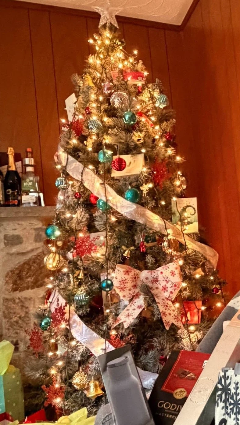 Christmas Tree with Decorations - photo 4