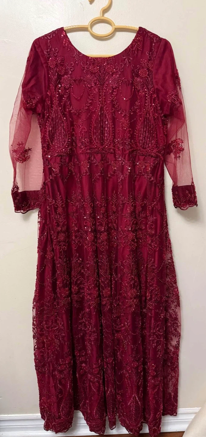 Red Desi Bridal Dress with Dupatta, Bag, and Petticoat - photo 4