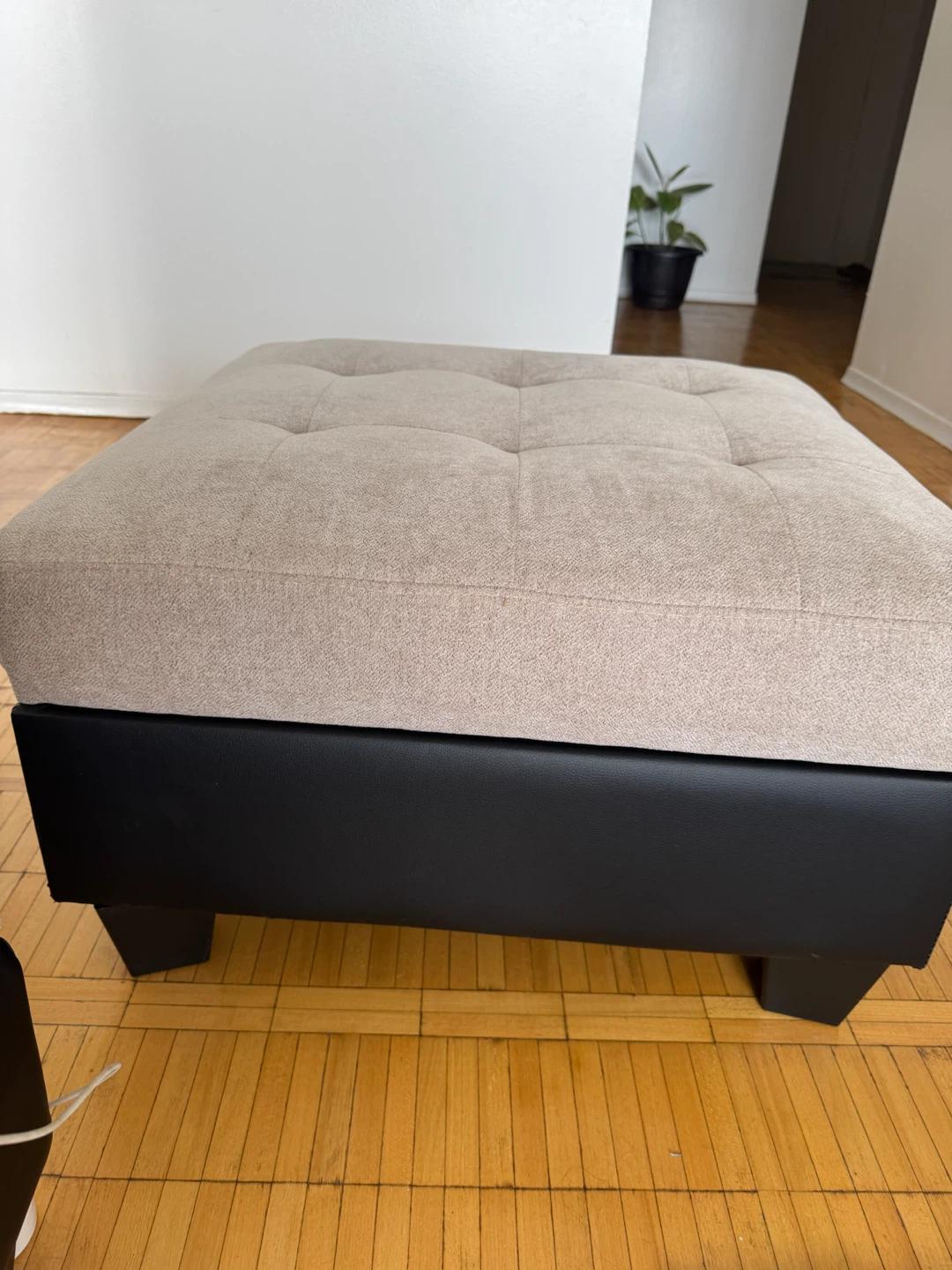 Sectional Sofa with Ottoman - photo 2