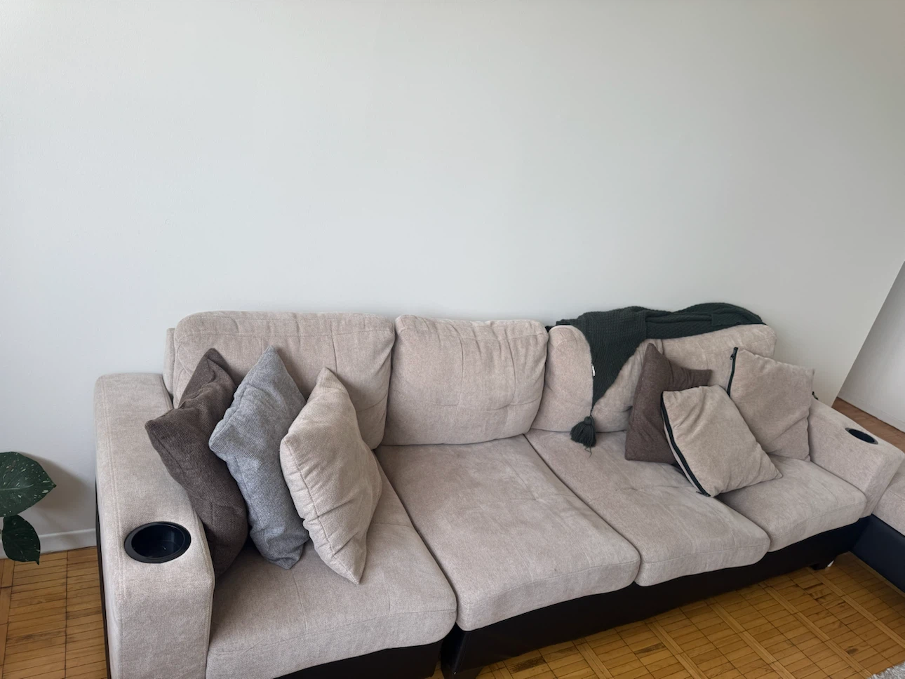 Sectional Sofa with Ottoman - photo 3