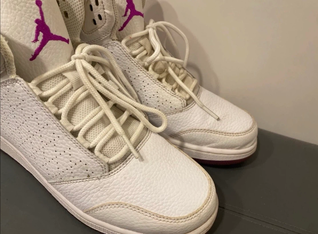 Jordan Sneakers size 6.5Youth - photo 2