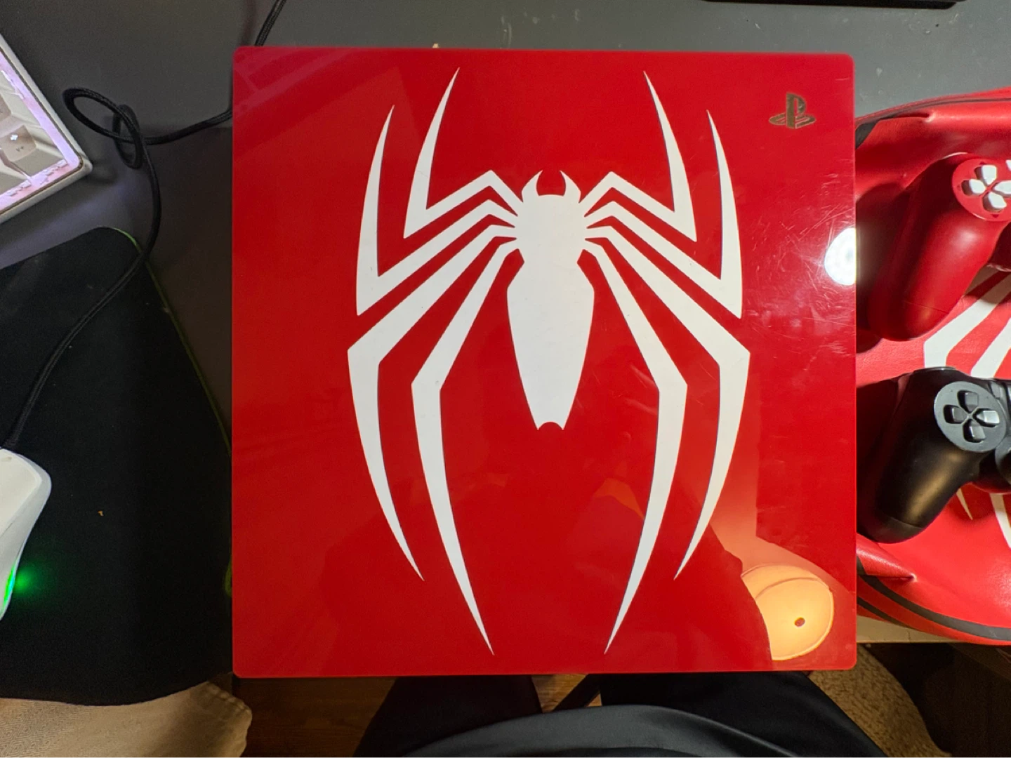 PlayStation 4 Console with Spider-Man Design - photo 2