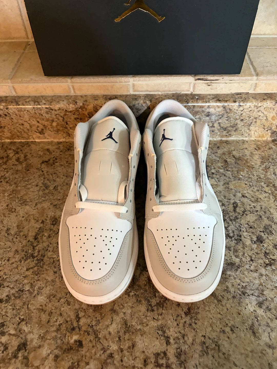 Air Jordan 1 Low SE - photo 4
