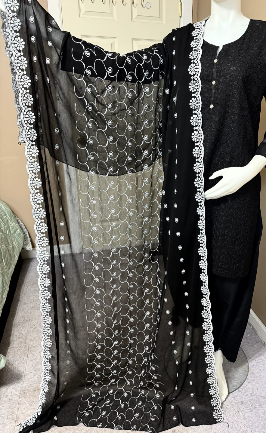 Chiffon embroidered duppata