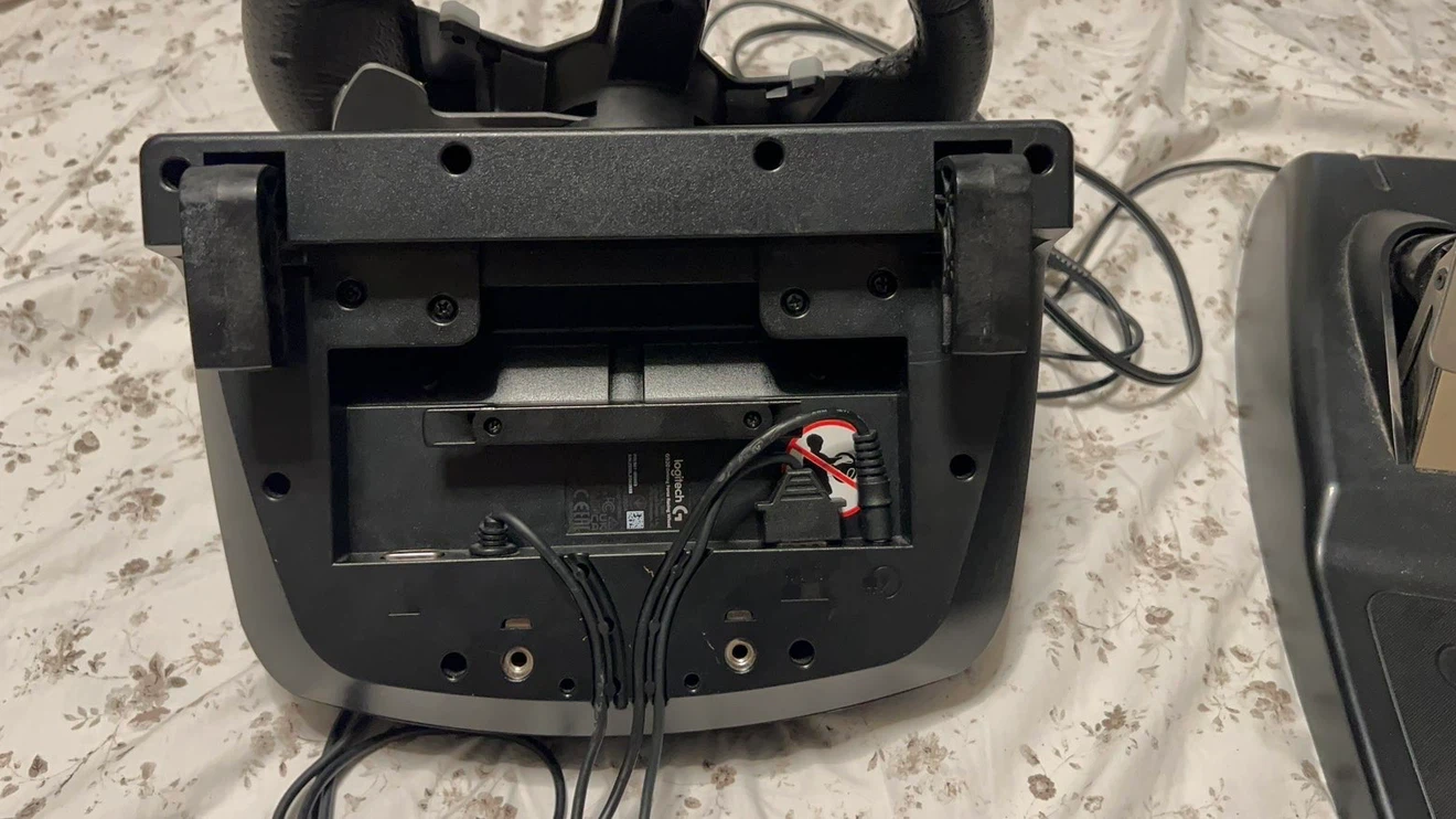 Selling Logitech G290 Steering Wheel - photo 2
