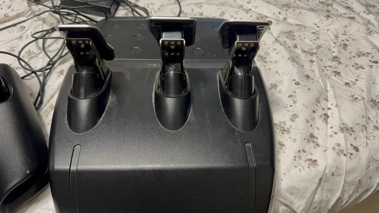 Selling Logitech G290 Steering Wheel - photo 5