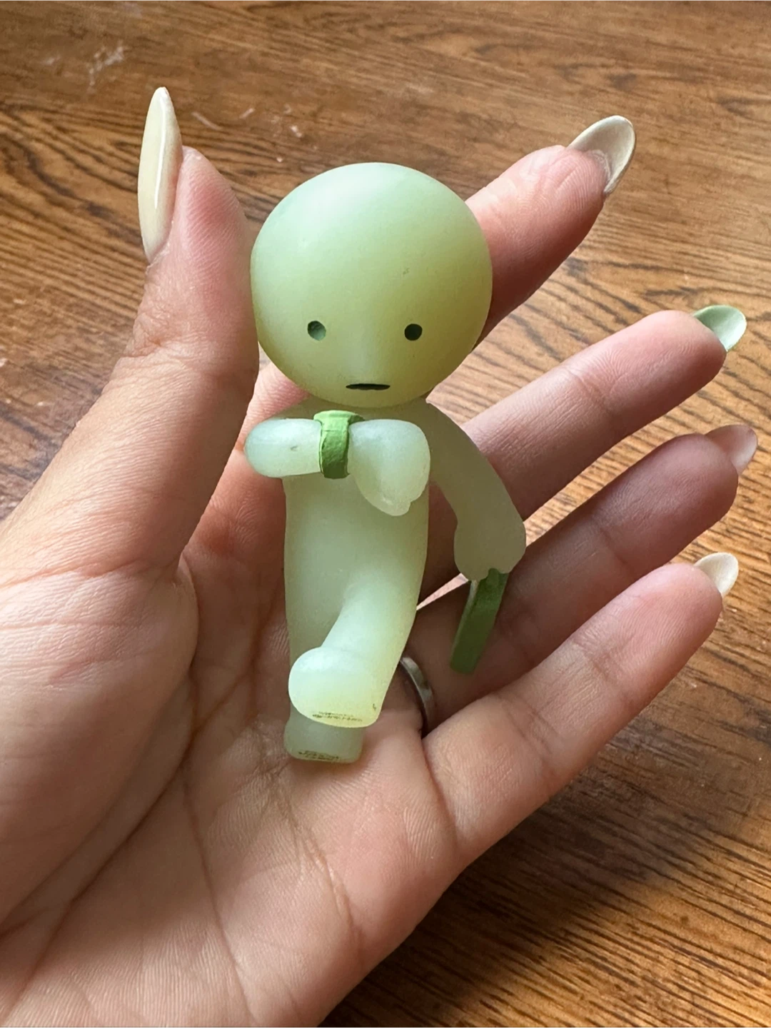 Glow-in-the-dark Figure with Briefcase - photo 2