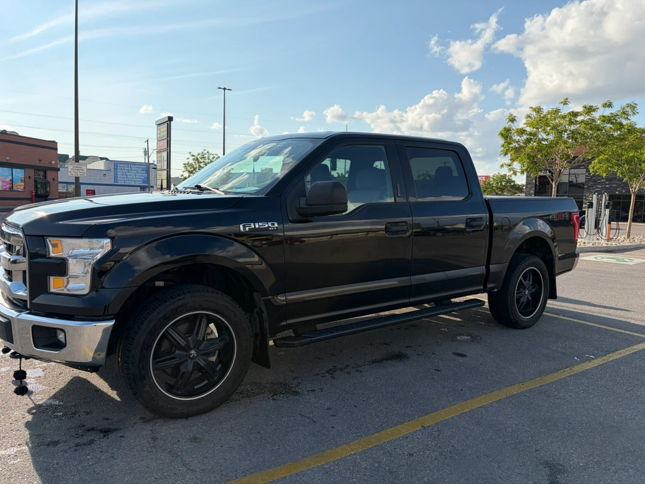 2017 Ford F150 supercrew-clean title- Quick Sale- Firm price - photo 3