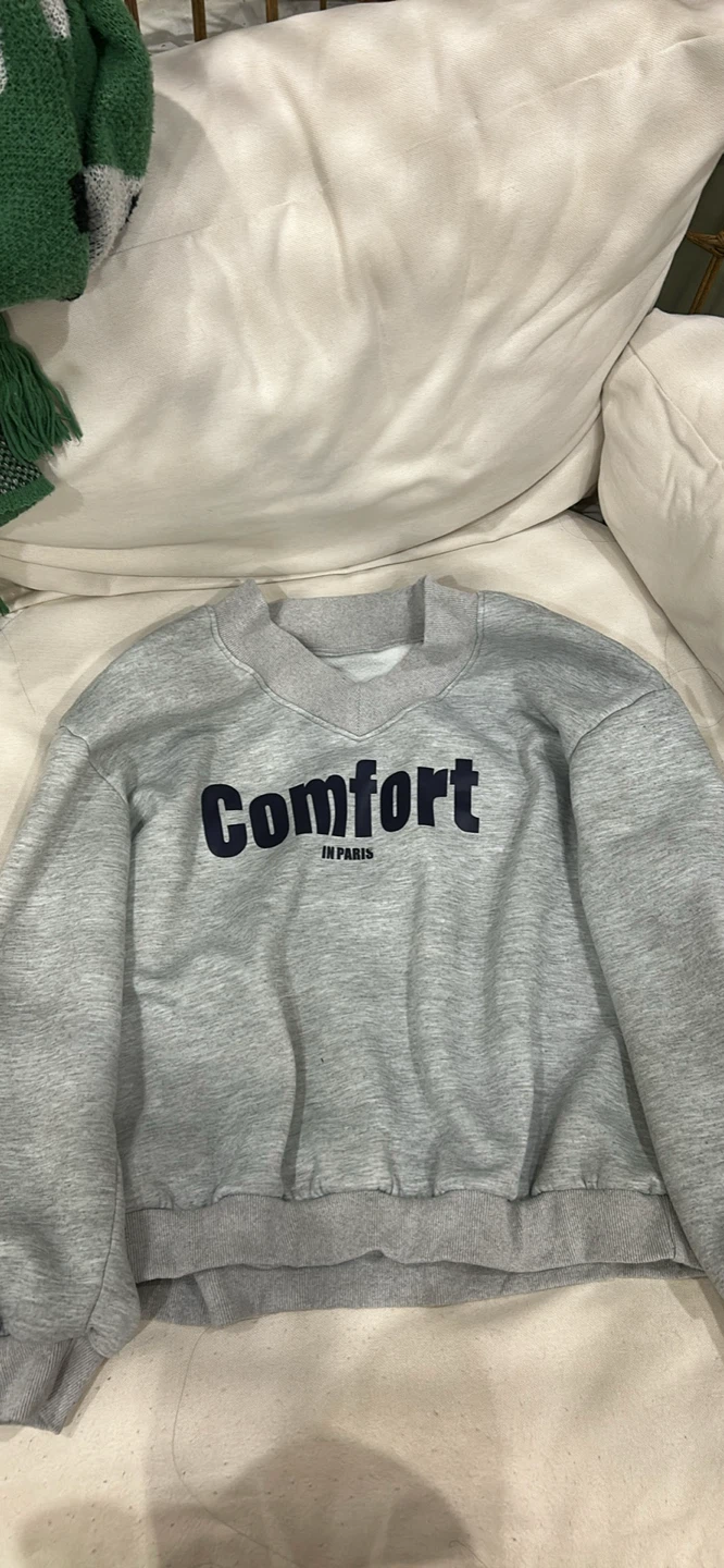 Grey 'Comfort in Paris' Crewneck Sweatshirt