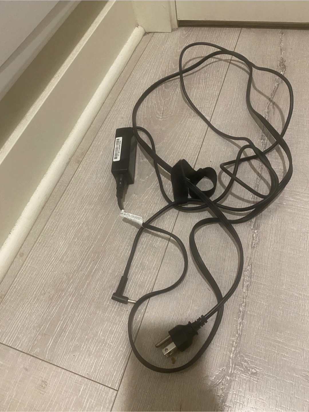 HP 45W Laptop Charger – 19.5V 2.31A - photo 3