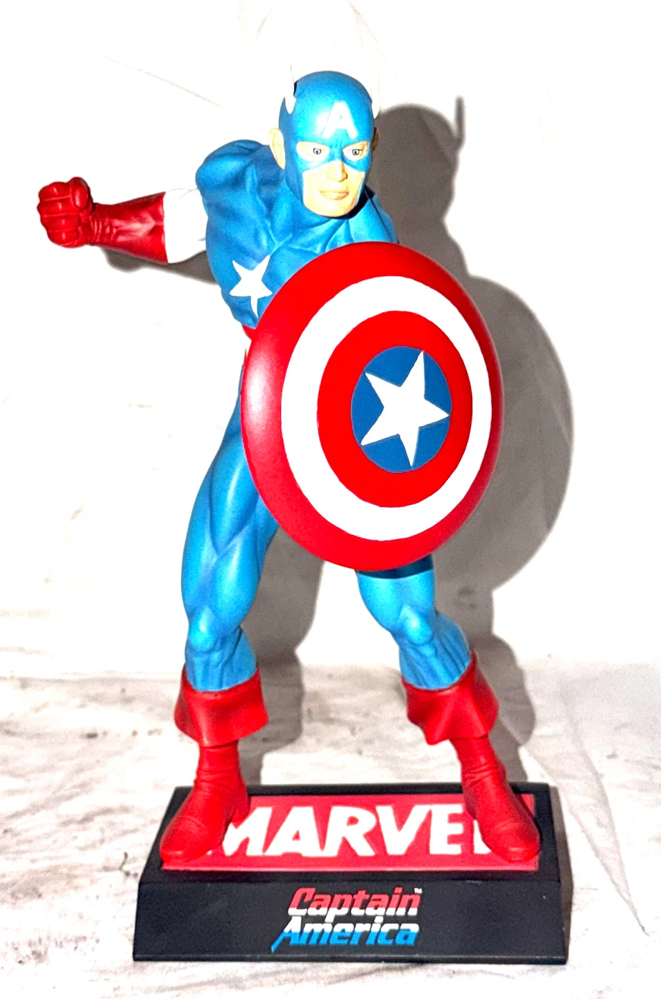 Marvel Captain America Limited Edition Collectible Statue - photo 2