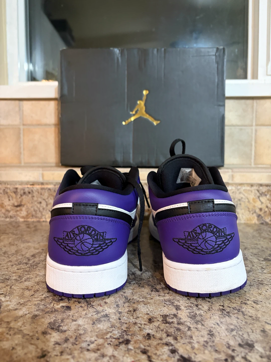 Air Jordan 1 Low SE Sneakers - photo 2