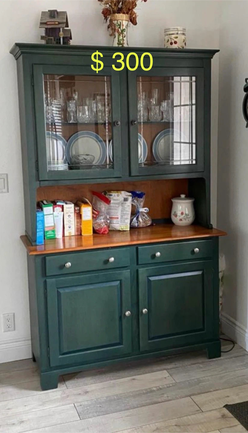 Dark Green Hutch with Glass Doors - photo 5