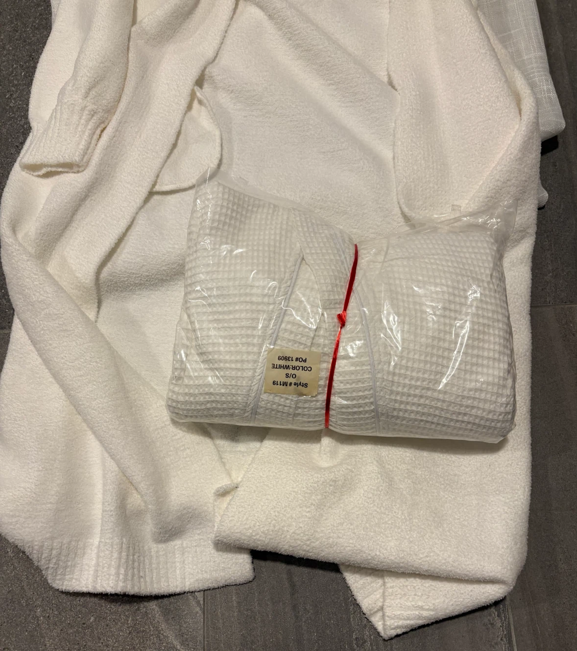 White Cozy Knit Cardigan bath robe - photo 2