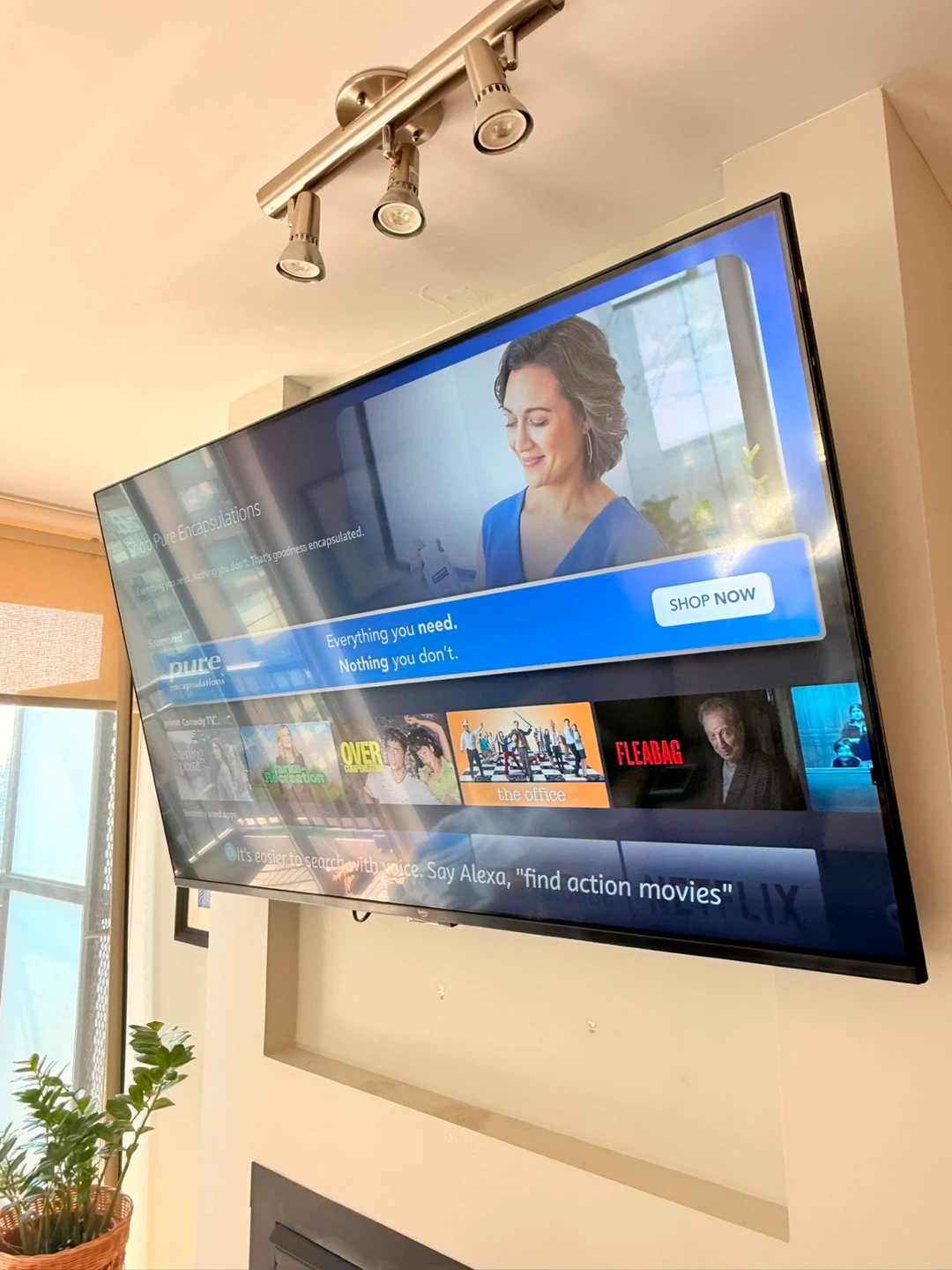 Amazon Fire TV 55" Omni Series 4K UHD Smart TV - photo 2