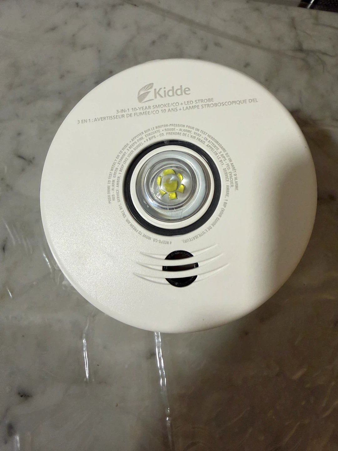 Kidde 3-in-1 Smoke/CO/LED Strobe Alarm - photo 3