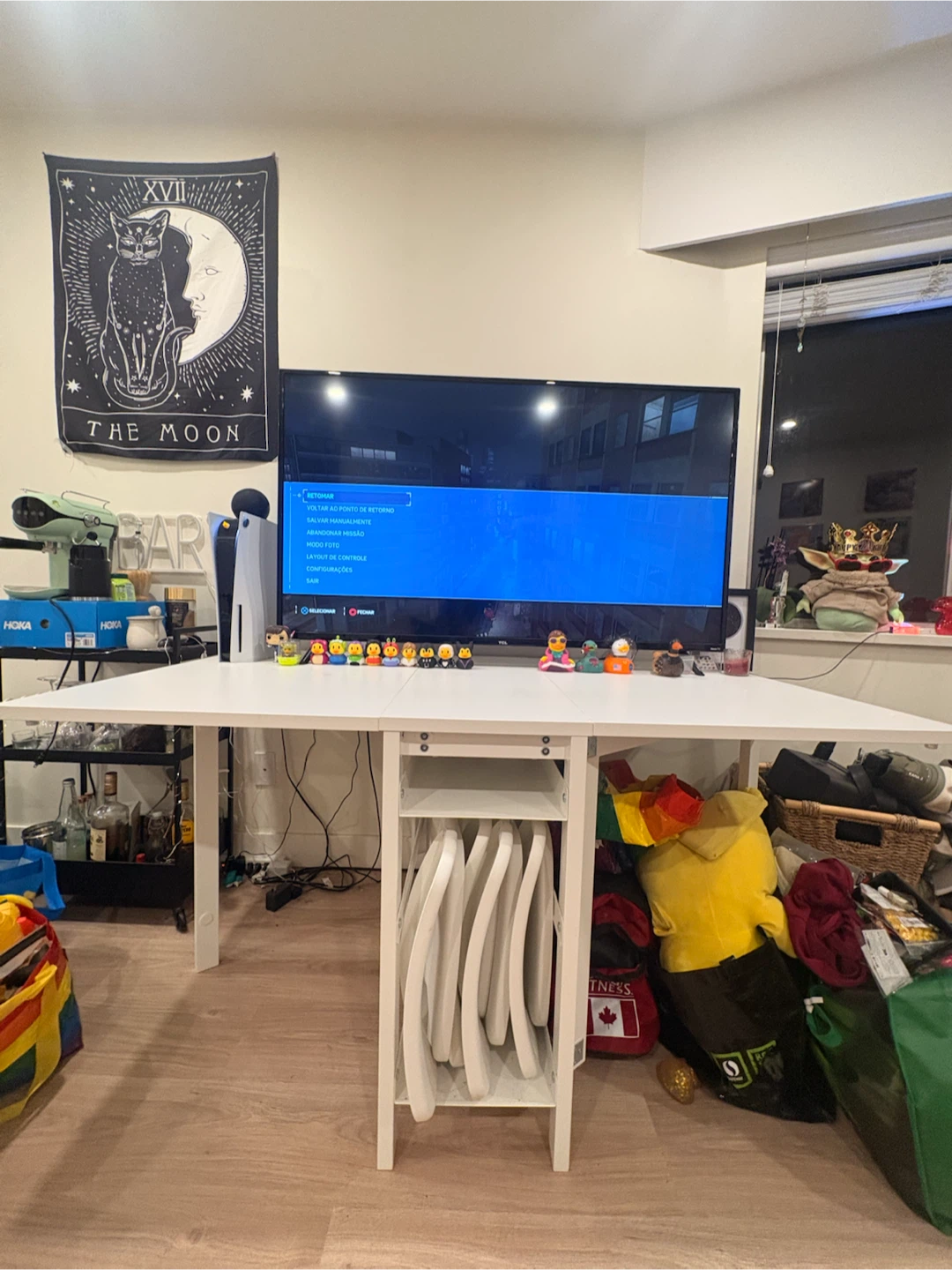 IKEA VIHALS Gateleg Table and 4 Chairs