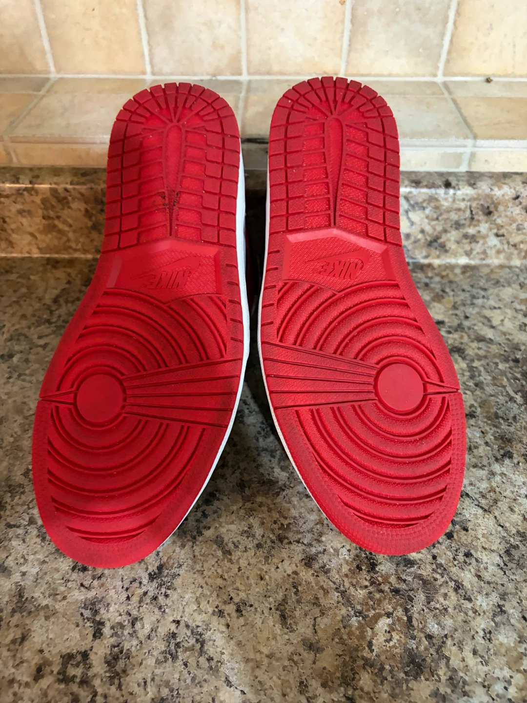 Air Jordan 1 High OG "Chicago" - photo 5