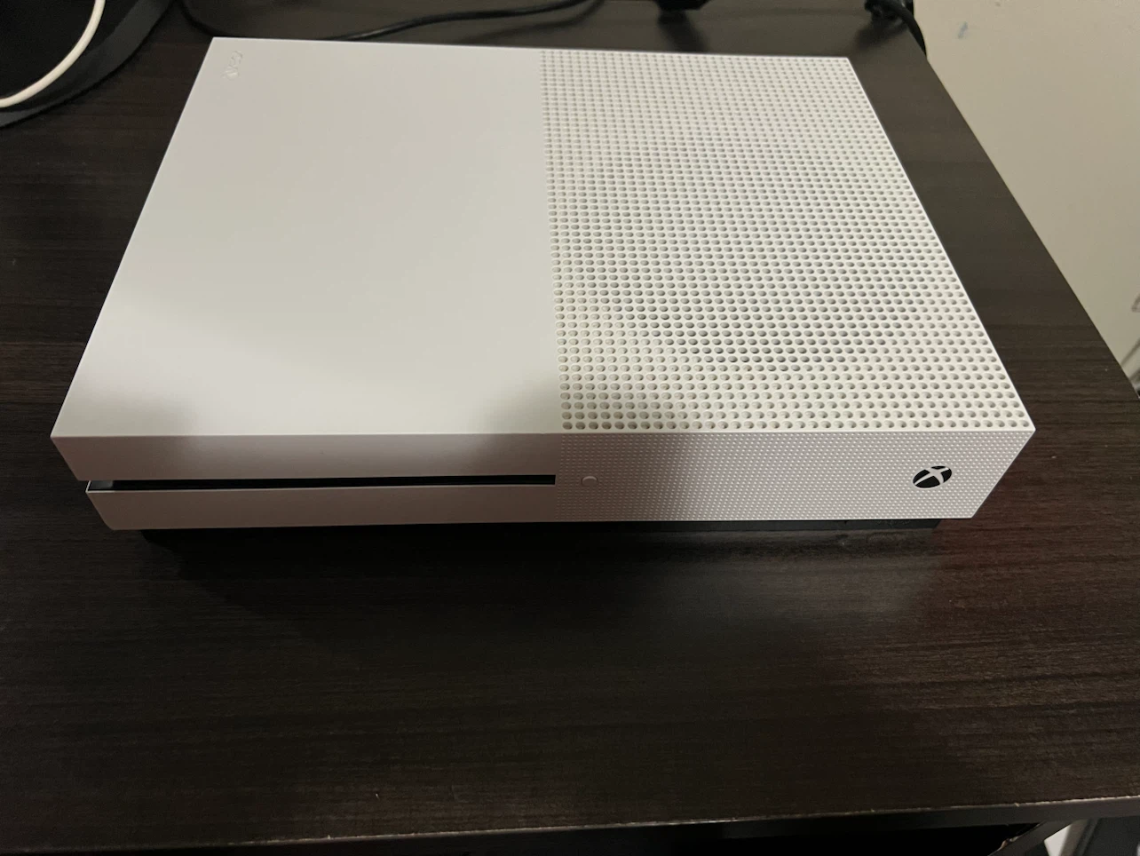 Xbox One S 10/10 Used for $100 Cash - photo 4