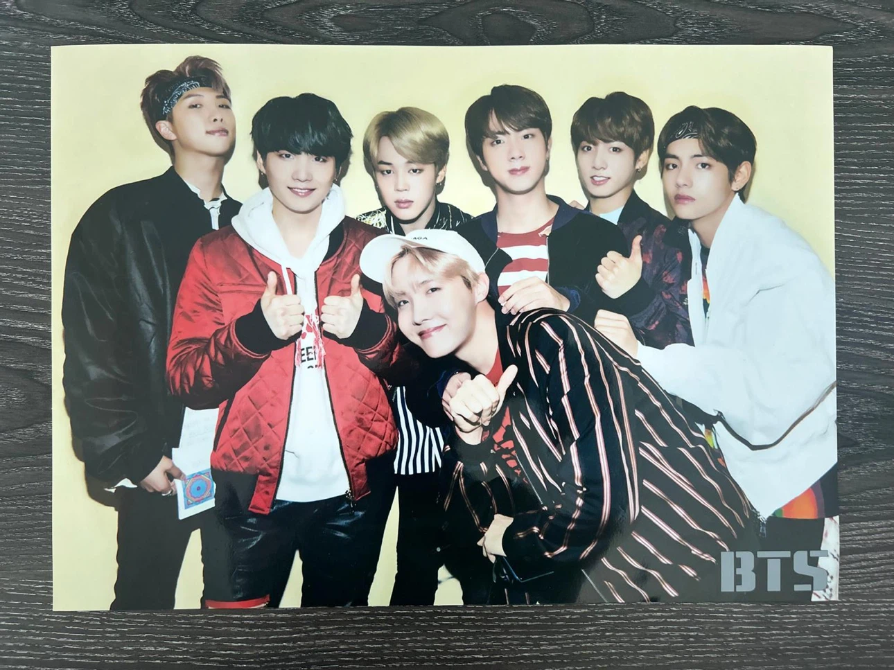 BTS Group Photo Postcards - photo 5