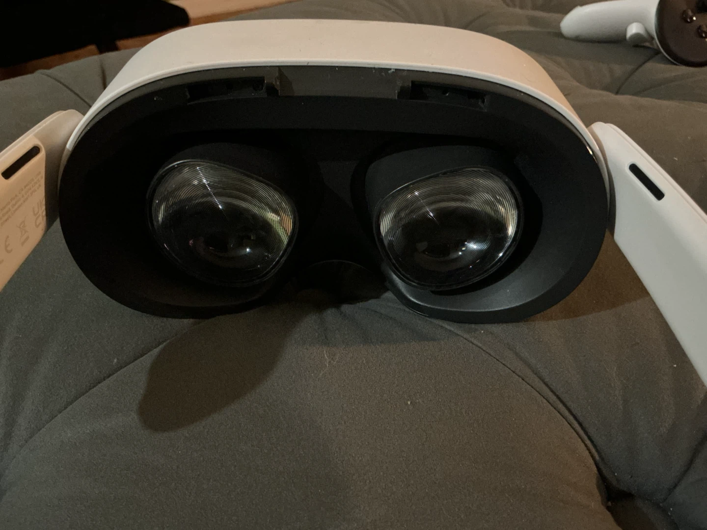 White VR Headset - photo 3