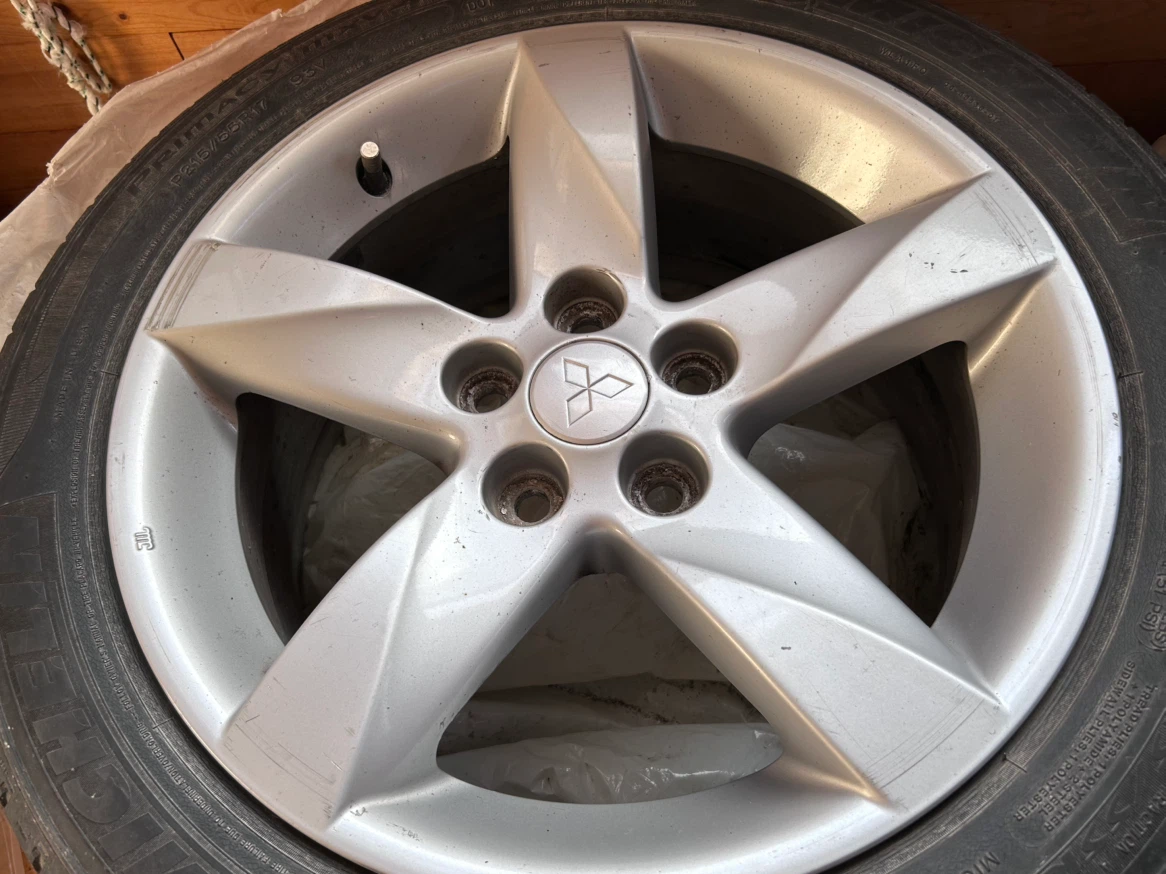 17” alloy rims with M+S tires - photo 3