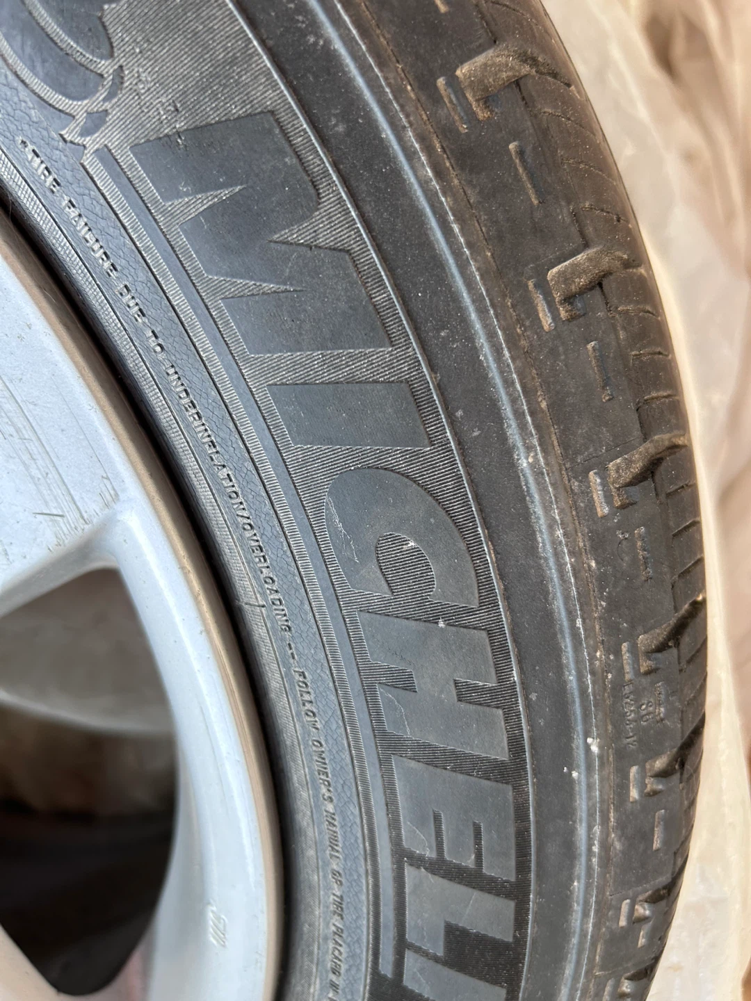 17” alloy rims with M+S tires - photo 5