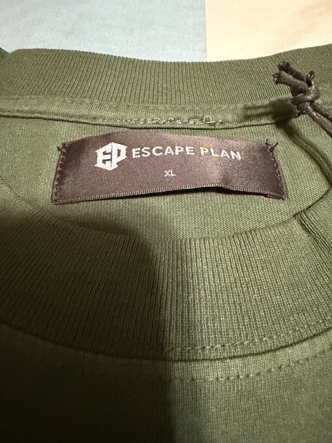 Escape Plan Premium T-Shirt XL - photo 2