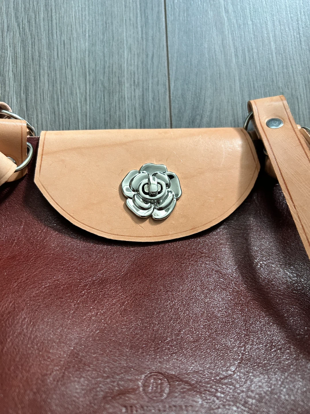 Handmade Leather Crossbody Bag with Rose Clasp - photo 3