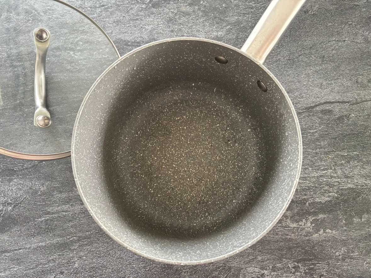 8” Non-stick Saucepan with Glass Lid - photo 3