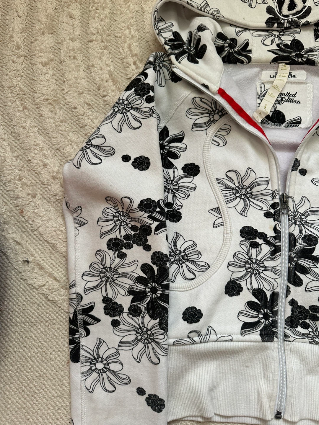 Lululemon Athletica Limited Edition Hoodie - photo 2