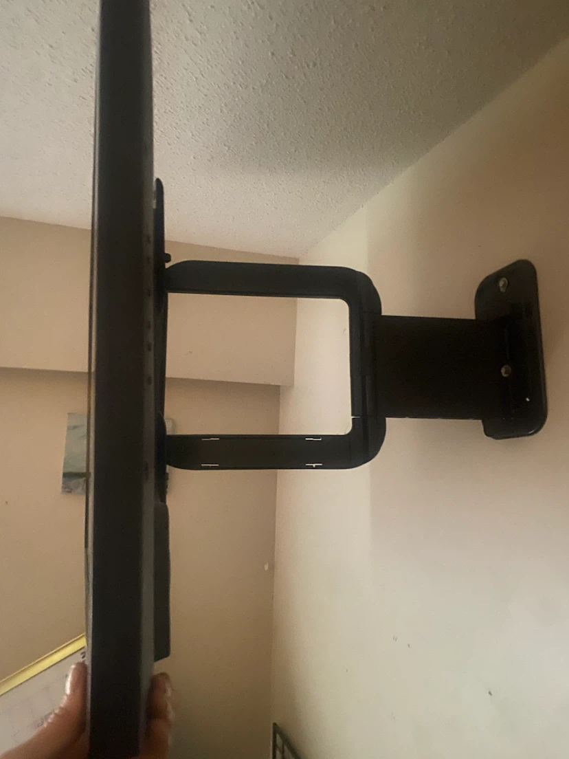 Philips TV with Wall Mount - photo 4
