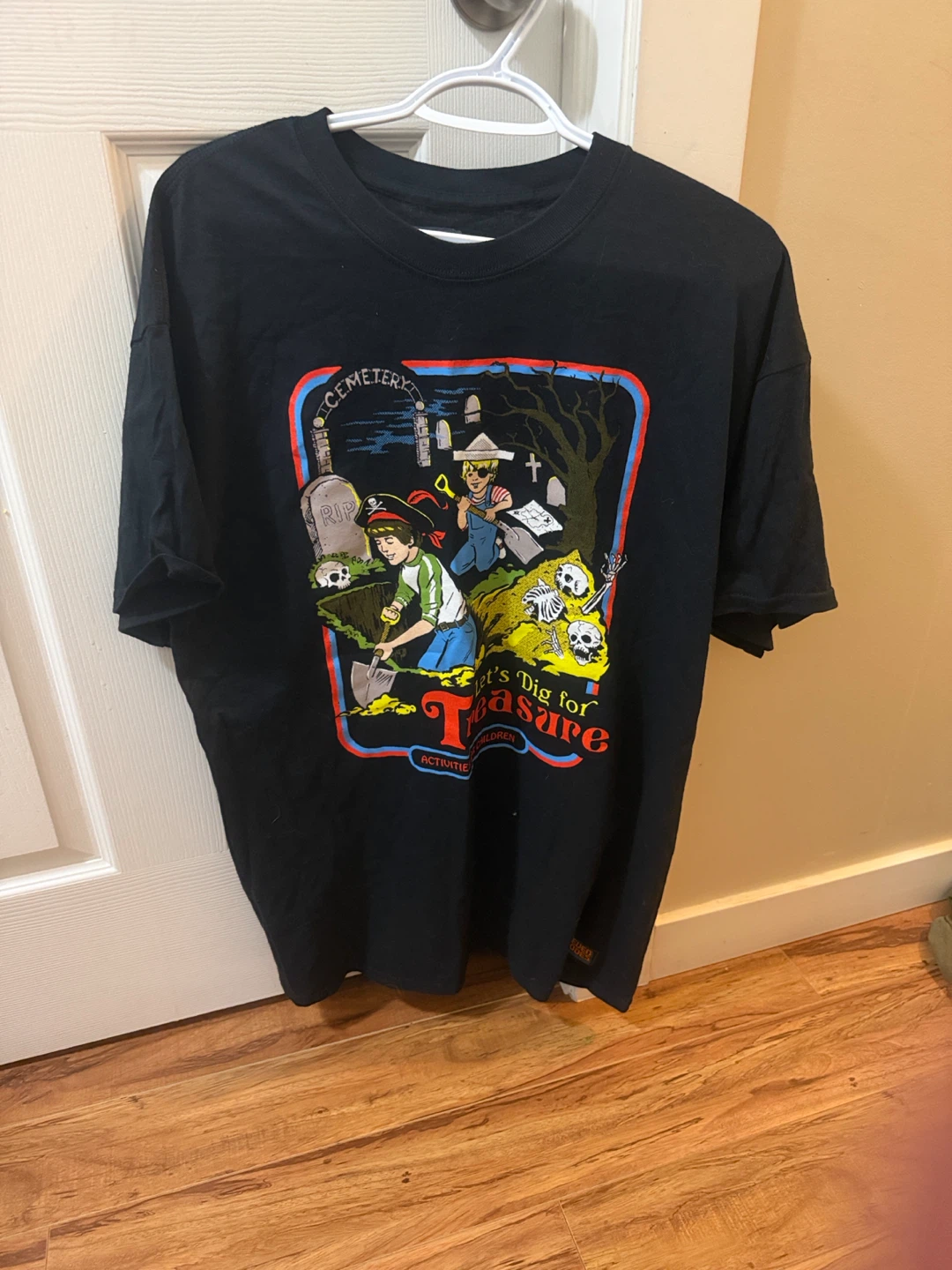 Steven Rhodes "Let's Dig for Treasure" T-Shirt - photo 3