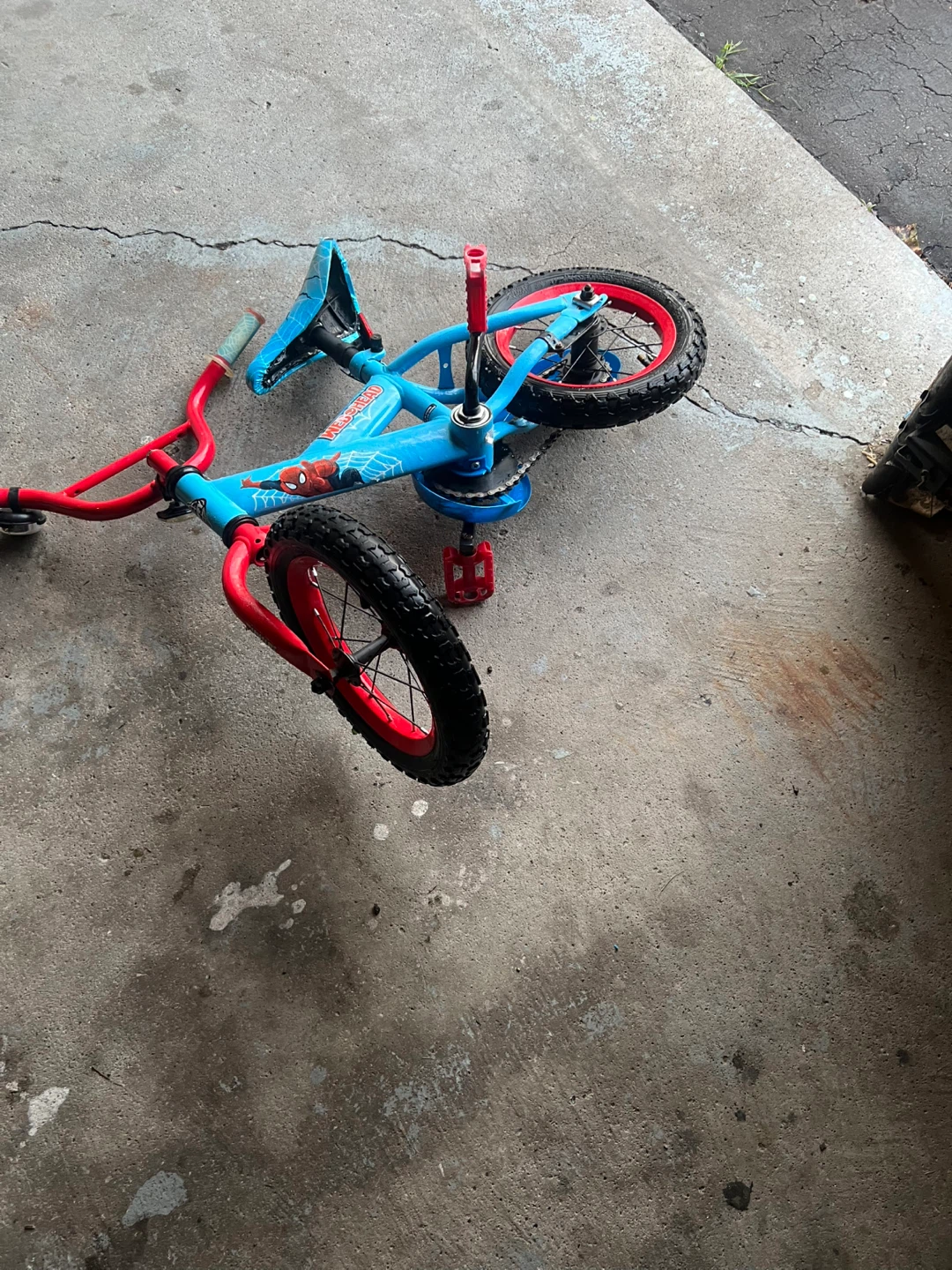 12 inch Spider-Man Webhead Kids Bike - photo 2