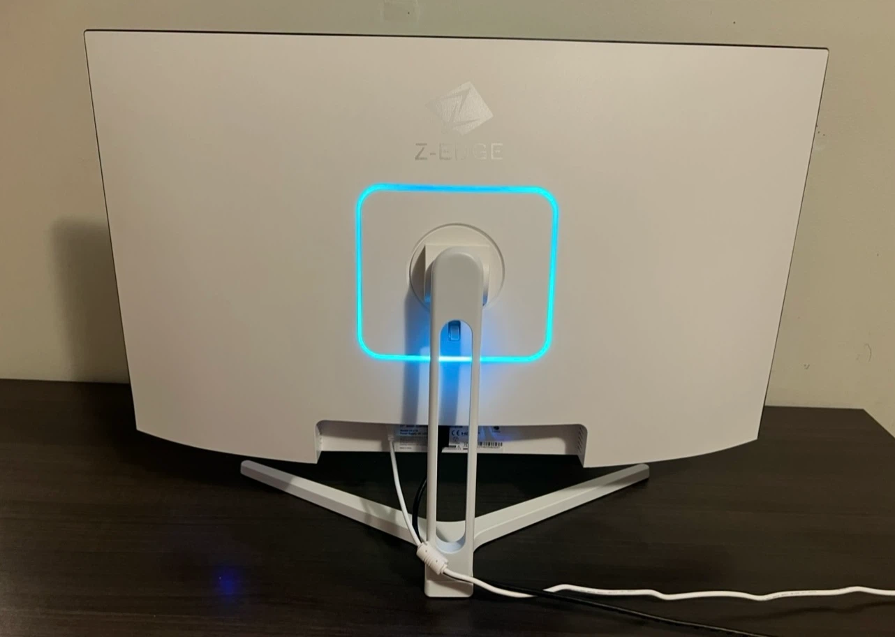 27” Curved Z Edge White Gaming Monitor 10/10 for $200 Cash - photo 3
