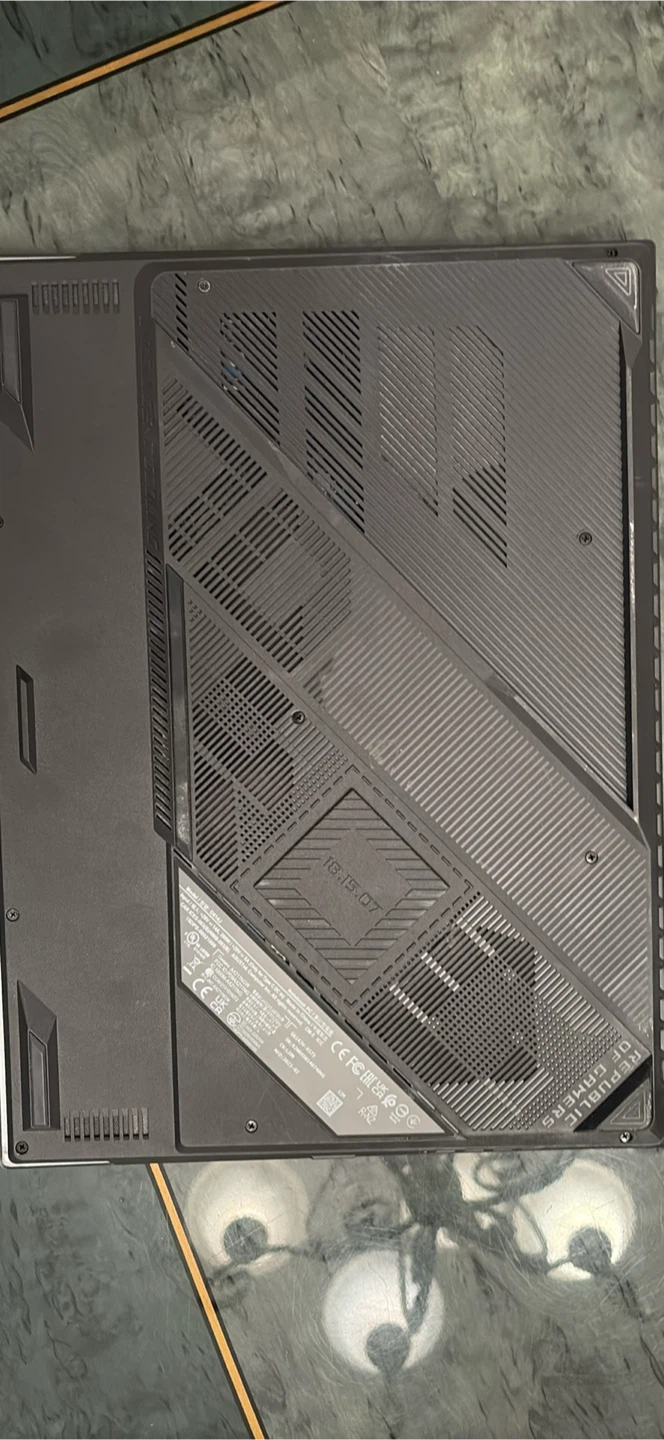 ASUS ROG Gaming Laptop - photo 2