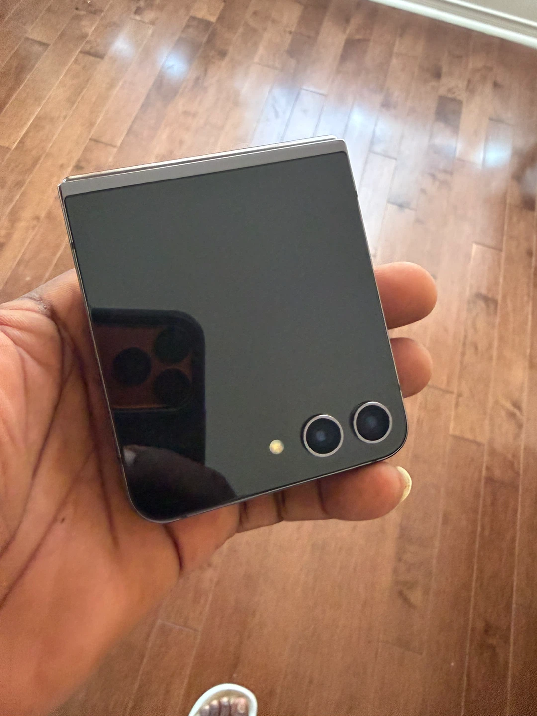 Samsung Flip 5 512GB Storage