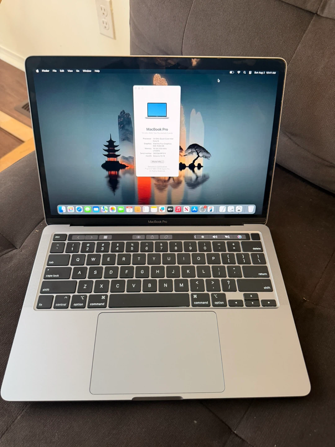 MacBook Pro 2020 Core i5/256GB