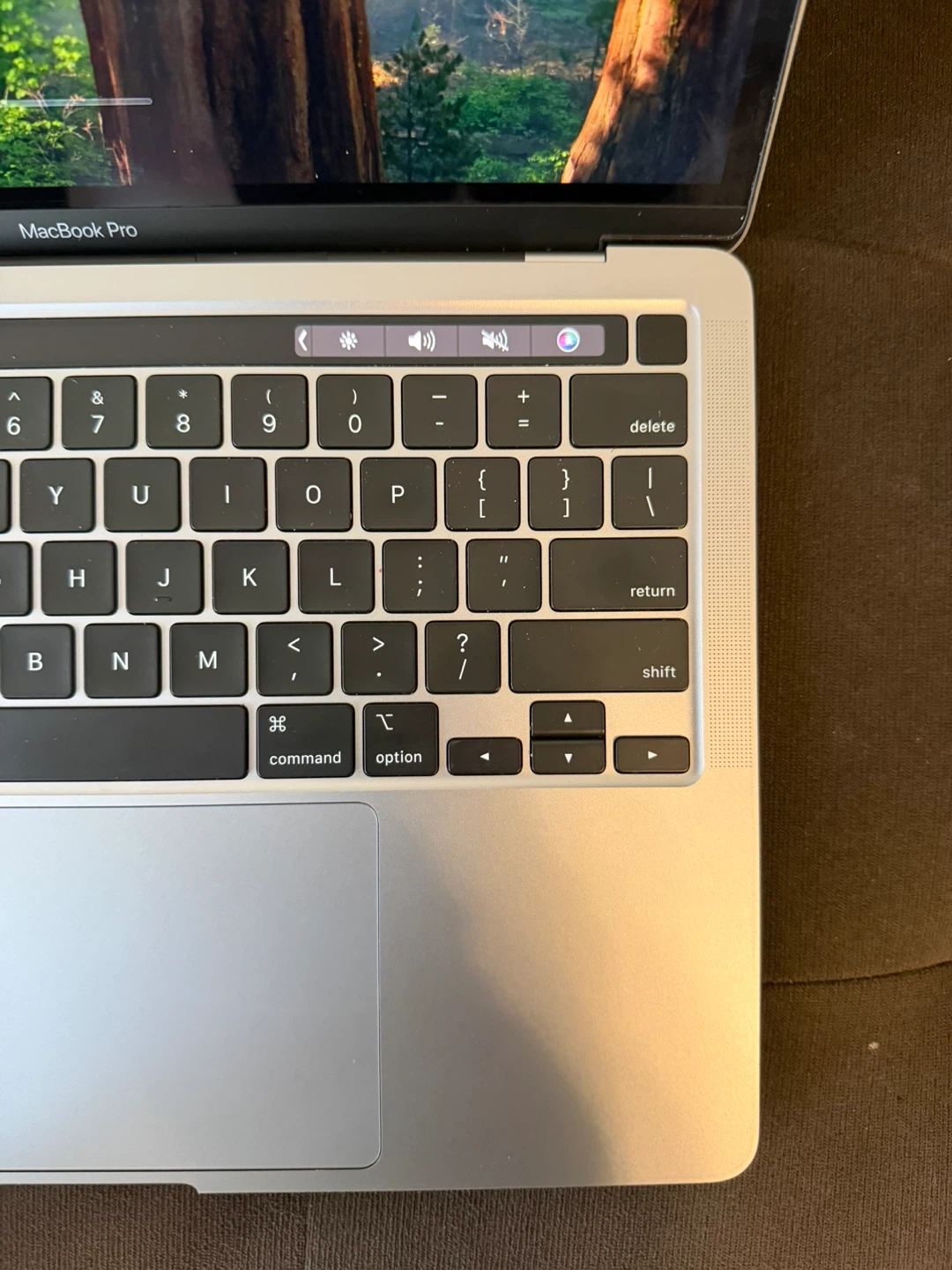 MacBook Pro 2020 Core i5/256GB - photo 2