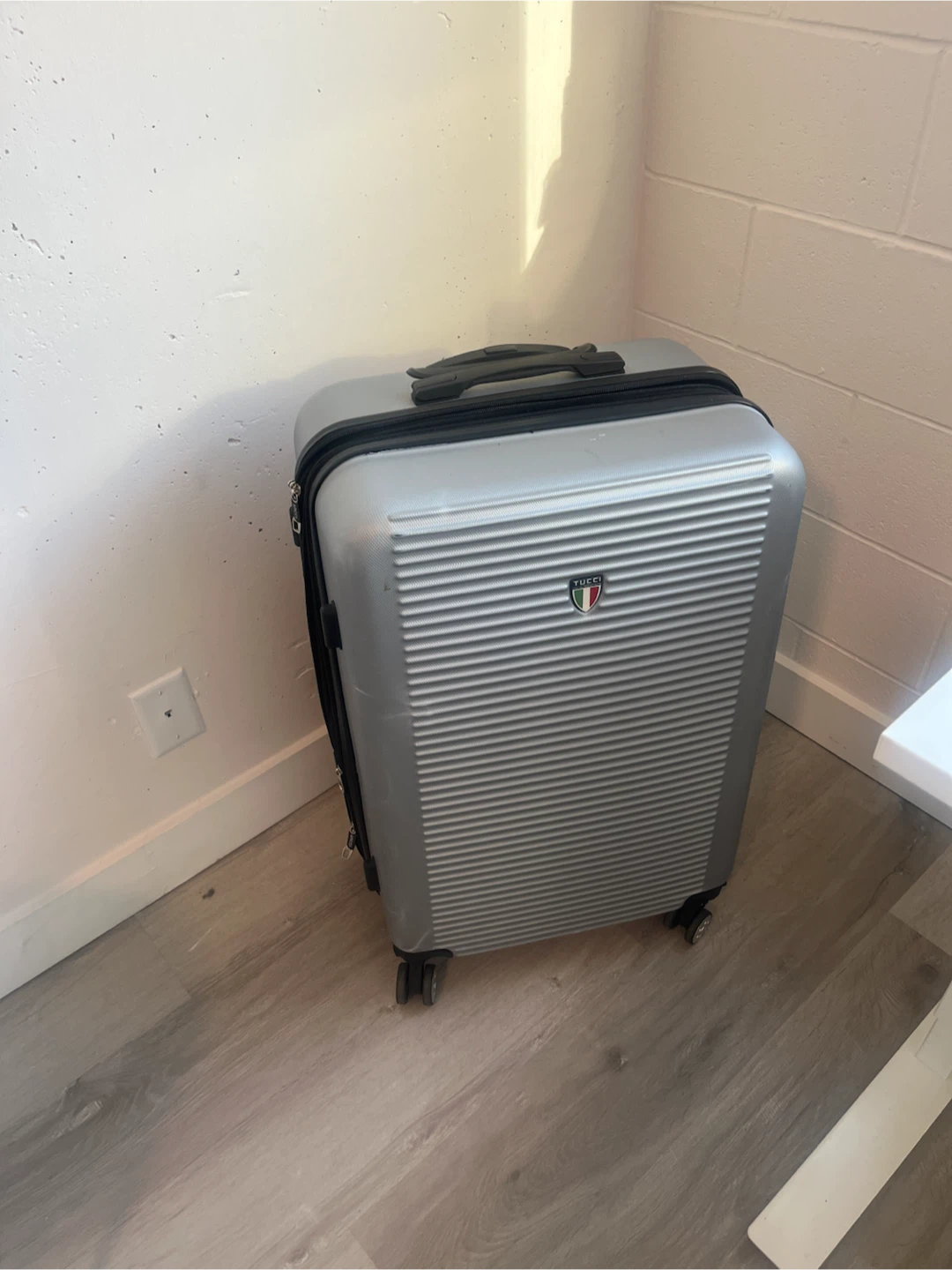 Large Tucci Suitcase