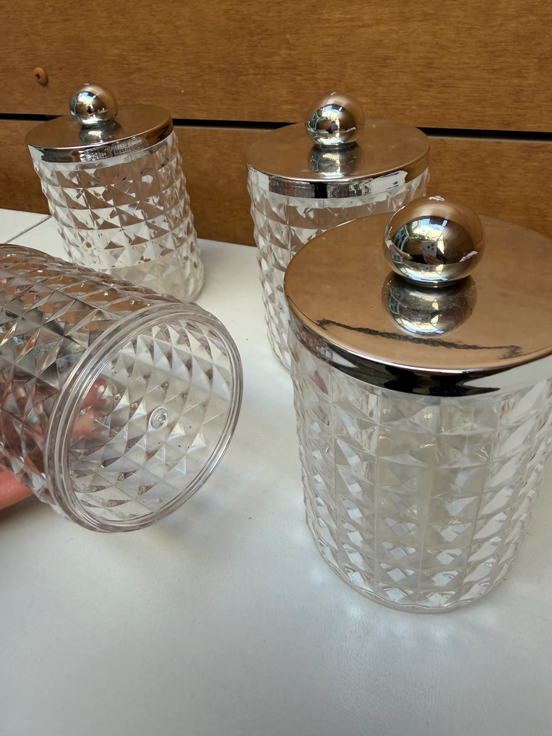 Set of 4 Plastic Small Containers with Silver Lids - photo 5