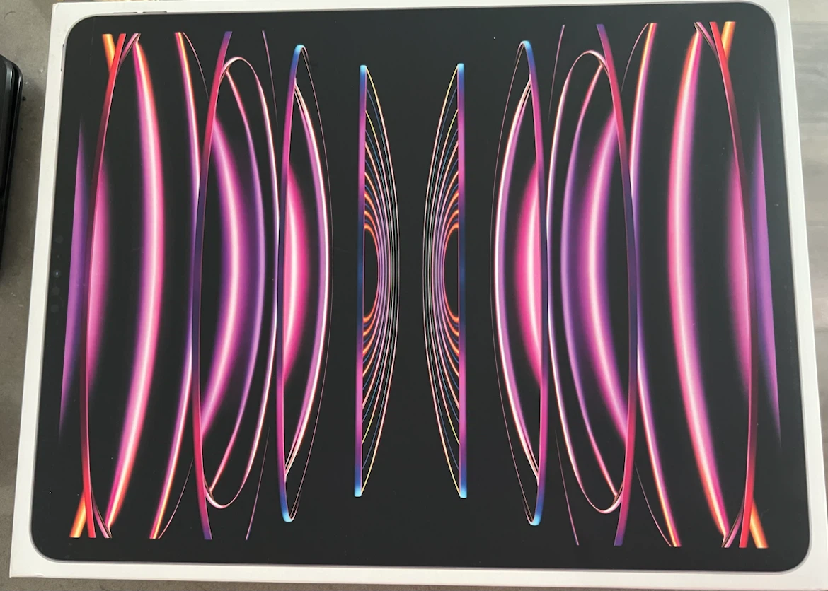 iPad Pro 12.9-inch (6th Generation) Wi-Fi 128 GB