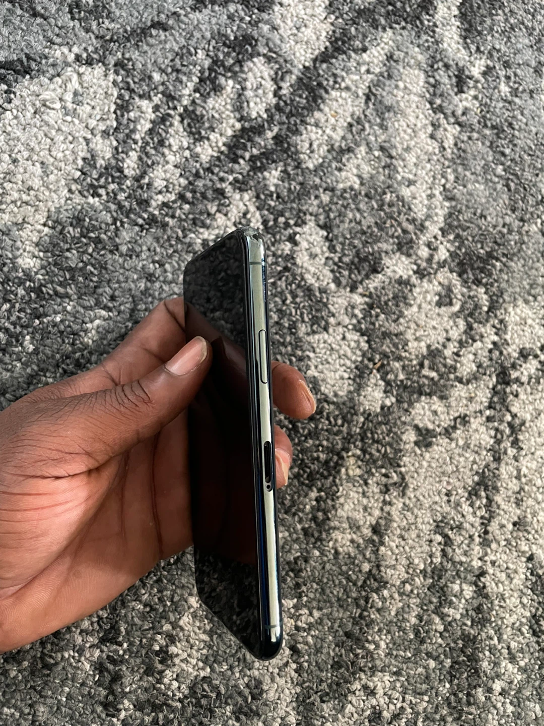 Apple iPhone 11 Pro - photo 2