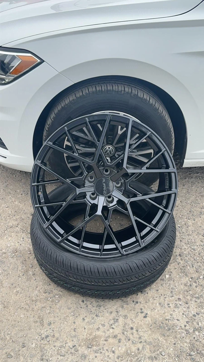 Sports ruffino rims and Tires 20’